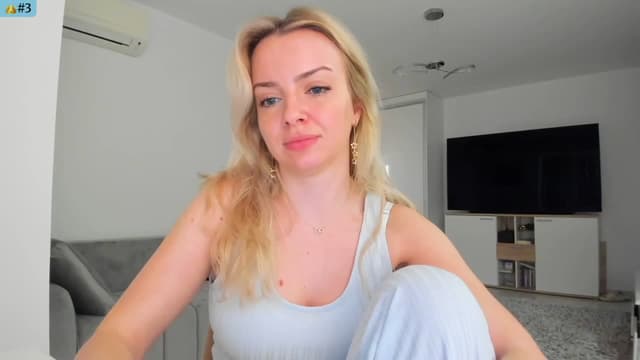 Gallery image thumbnail from Angie's myfreecams stream on, 03/21/2025, 05:25 image 15 of 20