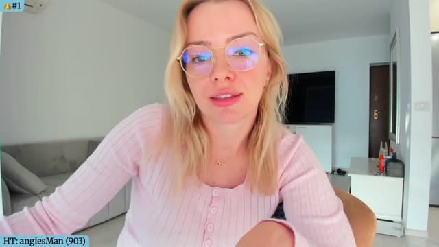Gallery image thumbnail from Angie's myfreecams stream on, 06/20/2025, 04:40 image 14 of 20