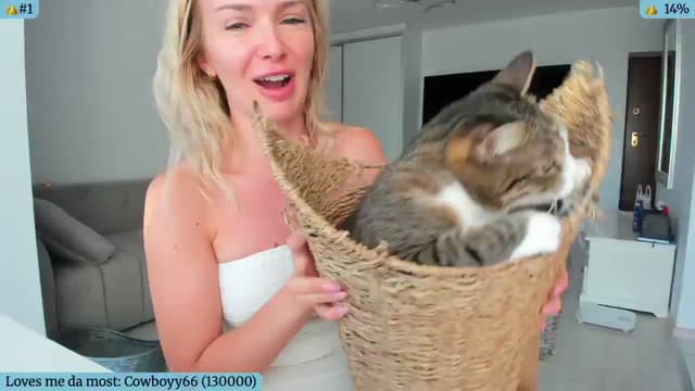 Gallery image thumbnail from Angie's myfreecams stream on, 06/30/2025, 05:12 image 19 of 20