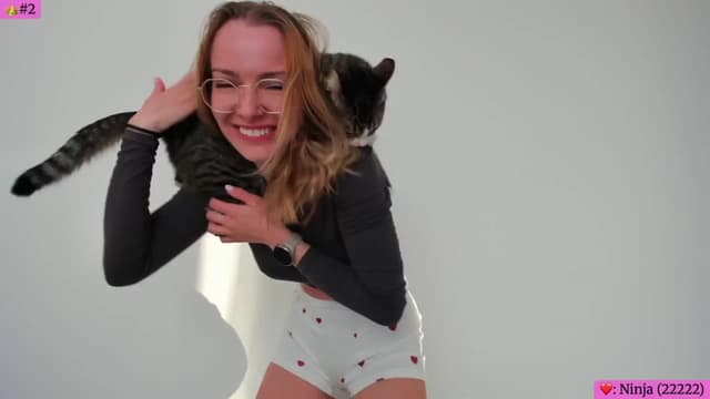 Gallery image thumbnail from Angie's myfreecams stream on, 04/10/2026, 05:22 image 16 of 20