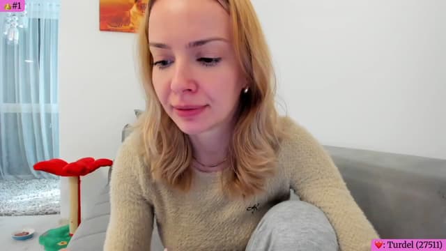 Gallery image thumbnail from Angie's myfreecams stream on, 04/19/2026, 05:39 image 17 of 20