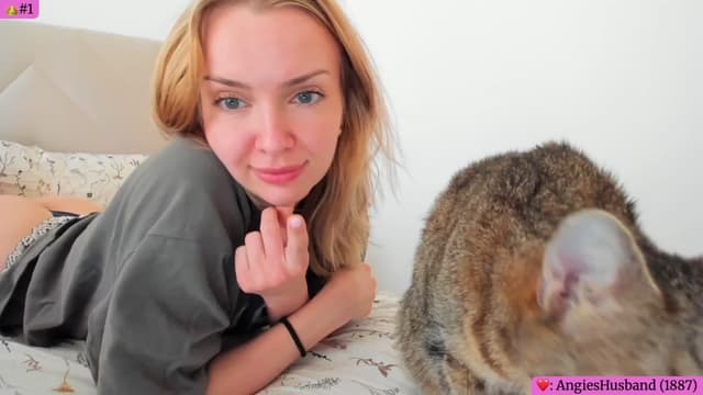 Gallery image thumbnail from Angie's myfreecams stream on, 04/22/2026, 05:17 image 10 of 20