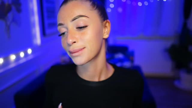 Gallery image thumbnail from Ann_w's myfreecams stream on, 01/15/2023, 20:07 image 1 of 20