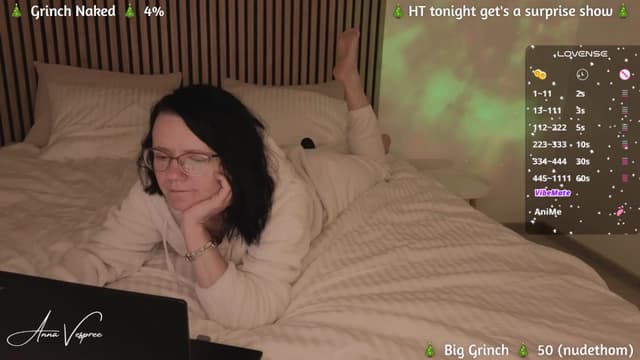 Gallery image thumbnail from AnnaV's myfreecams stream on, 12/15/2024, 21:59 image 5 of 20