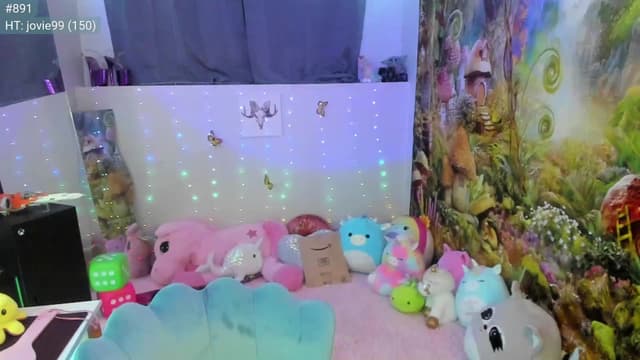 Gallery image thumbnail from April's myfreecams stream on, 03/31/2023, 06:44 image 14 of 20