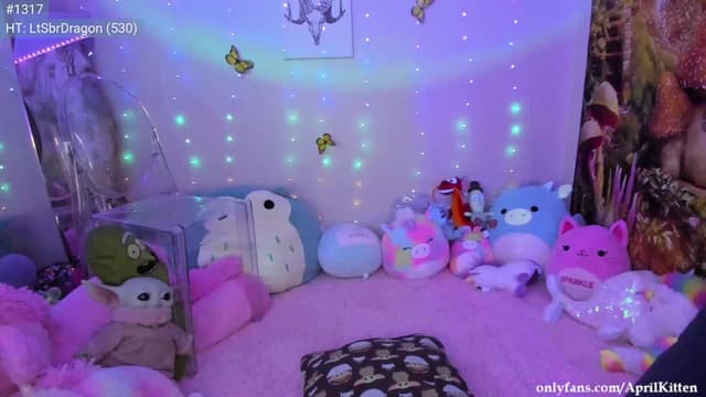 Gallery image thumbnail from April's myfreecams stream on, 07/21/2023, 05:52 image 10 of 20
