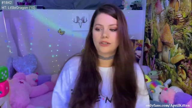 Gallery image thumbnail from April's myfreecams stream on, 08/21/2023, 05:46 image 4 of 20