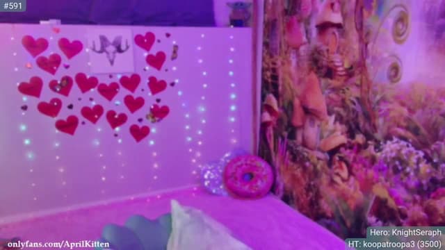 Gallery image thumbnail from April's myfreecams stream on, 03/09/2024, 05:55 image 20 of 20