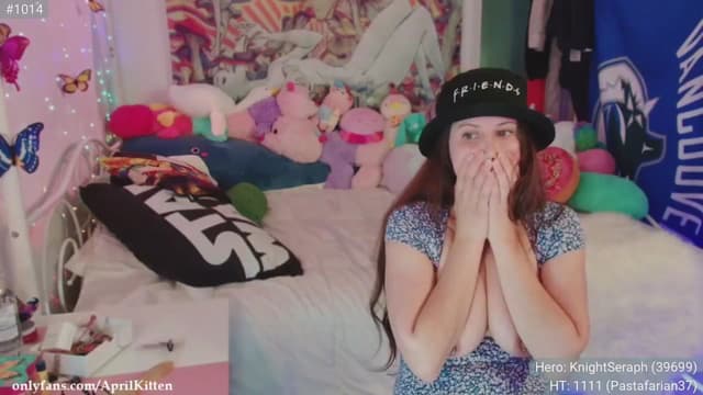 Gallery image thumbnail from April's myfreecams stream on, 04/21/2024, 08:11 image 5 of 20