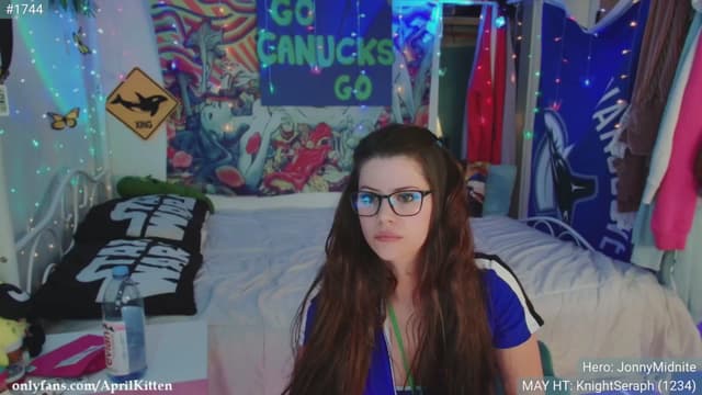 Gallery image thumbnail from April's myfreecams stream on, 05/15/2024, 04:52 image 4 of 20