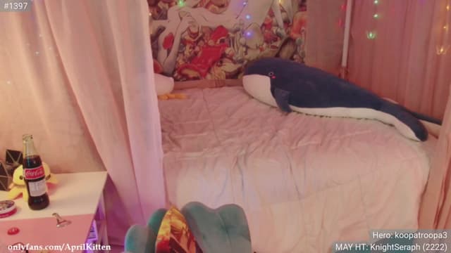 Gallery image thumbnail from April's myfreecams stream on, 05/29/2024, 06:31 image 16 of 20