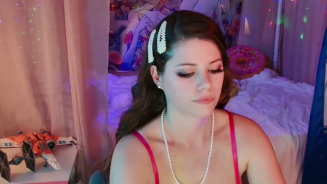 Gallery image thumbnail from April's myfreecams stream on, 08/09/2024, 04:52 image 6 of 20