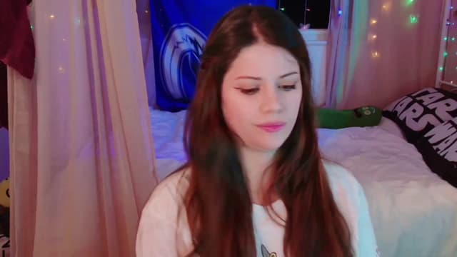 Gallery image thumbnail from April's myfreecams stream on, 01/08/2025, 07:46 image 19 of 20