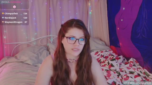 Gallery image thumbnail from April's myfreecams stream on, 06/20/2025, 07:06 image 14 of 20