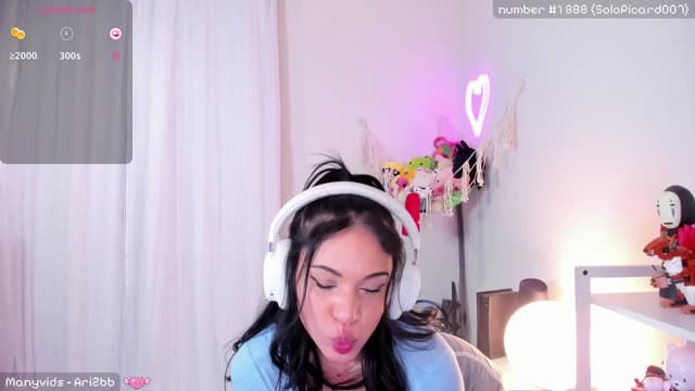 Gallery image thumbnail from Ari2b's myfreecams stream on, 02/11/2025, 06:31 image 19 of 20