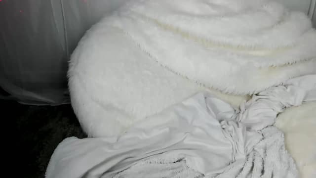 Gallery image thumbnail from AriaO's myfreecams stream on, 04/21/2023, 02:39 image 6 of 20