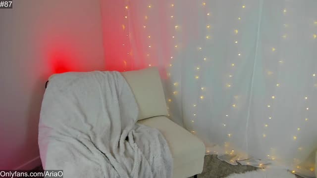 Gallery image thumbnail from AriaO's myfreecams stream on, 06/26/2023, 01:09 image 6 of 20