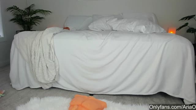 Gallery image thumbnail from AriaO's myfreecams stream on, 07/17/2023, 01:50 image 19 of 20