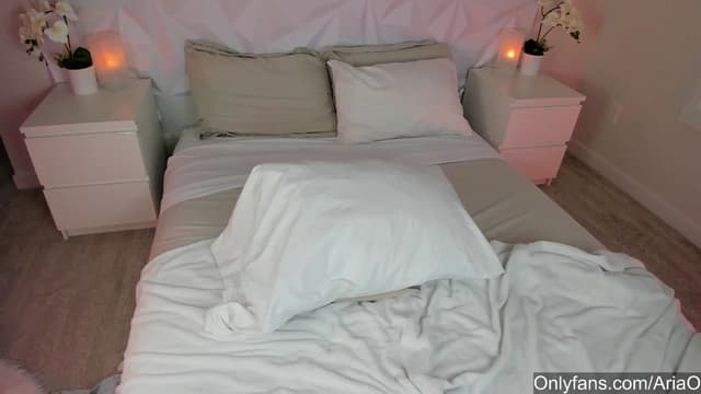 Gallery image thumbnail from AriaO's myfreecams stream on, 08/20/2023, 02:55 image 2 of 20