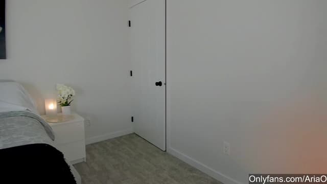 Gallery image thumbnail from AriaO's myfreecams stream on, 10/01/2023, 23:37 image 2 of 20