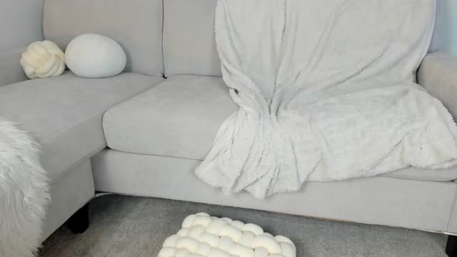Gallery image thumbnail from AriaO's myfreecams stream on, 12/21/2023, 03:14 image 15 of 20