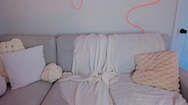 Gallery image thumbnail from AriaO's myfreecams stream on, 05/25/2024, 02:59 image 7 of 20