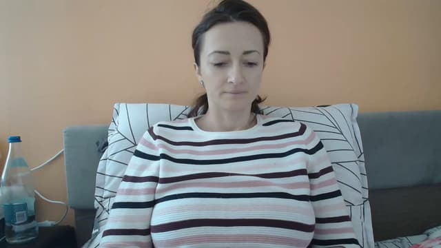 Gallery image thumbnail from AryaS's myfreecams stream on, 04/13/2026, 16:25 image 13 of 20