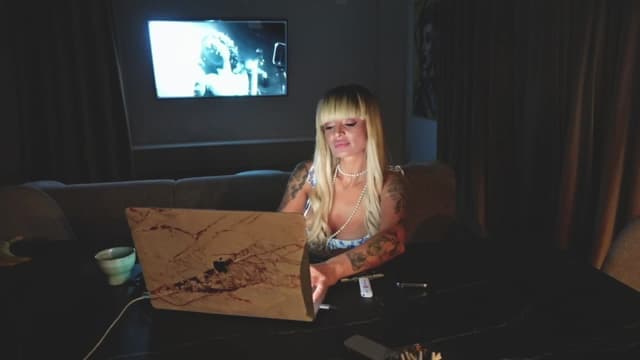 Gallery image thumbnail from BOO_D's myfreecams stream on, 08/20/2025, 24:26 image 3 of 20