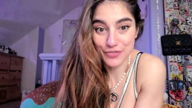 Gallery image thumbnail from Becka's myfreecams stream on, 02/19/2024, 12:05 image 18 of 20