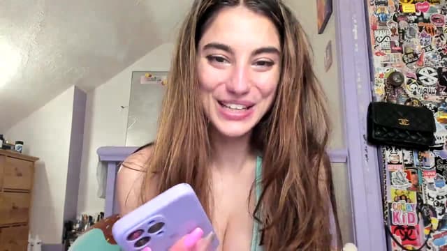 Gallery image thumbnail from Becka's myfreecams stream on, 03/05/2024, 24:13 image 9 of 20