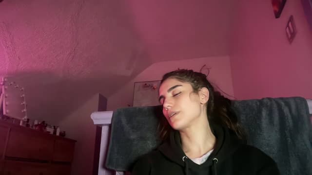Gallery image thumbnail from Becka's myfreecams stream on, 04/12/2024, 11:13 image 1 of 20