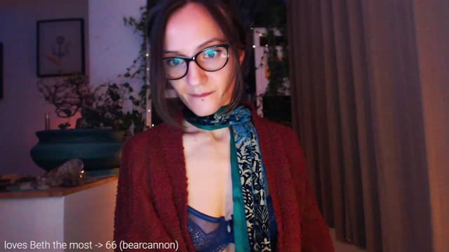 Gallery image thumbnail from Beth_'s myfreecams stream on, 11/16/2022, 01:21 image 6 of 20