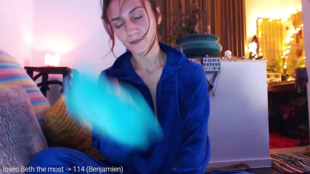 Gallery image thumbnail from Beth_'s myfreecams stream on, 11/23/2022, 23:25 image 15 of 20