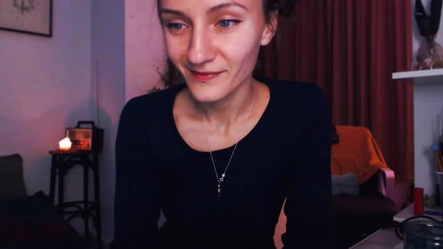 Gallery image thumbnail from Beth_'s myfreecams stream on, 11/29/2022, 24:33 image 4 of 20