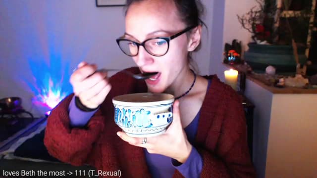 Gallery image thumbnail from Beth_'s myfreecams stream on, 12/20/2022, 02:20 image 18 of 20