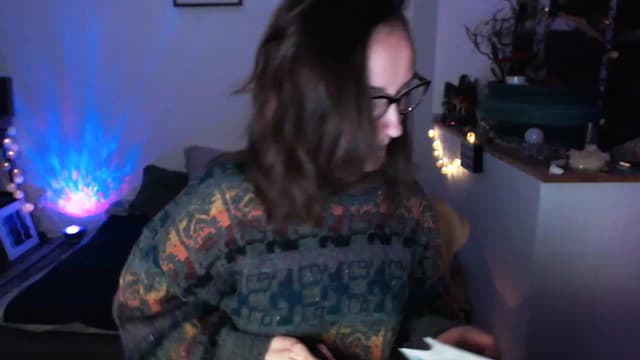 Gallery image thumbnail from Beth_'s myfreecams stream on, 12/30/2022, 01:24 image 19 of 20