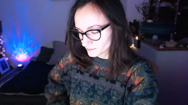 Gallery image thumbnail from Beth_'s myfreecams stream on, 12/30/2022, 01:24 image 8 of 20