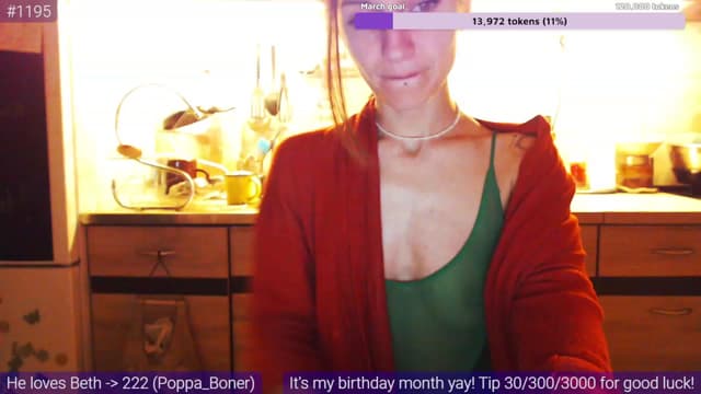 Gallery image thumbnail from Beth_'s myfreecams stream on, 03/09/2023, 24:56 image 17 of 20