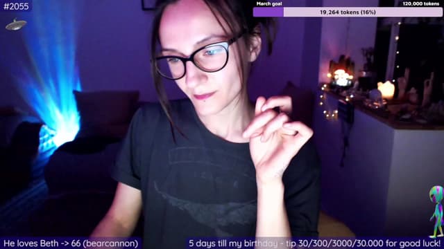 Gallery image thumbnail from Beth_'s myfreecams stream on, 03/20/2023, 24:40 image 8 of 20
