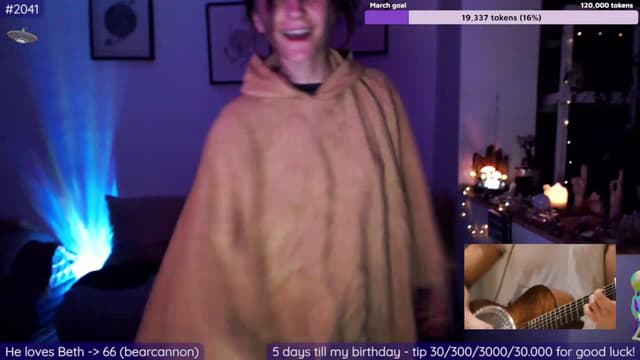 Gallery image thumbnail from Beth_'s myfreecams stream on, 03/20/2023, 24:40 image 19 of 20