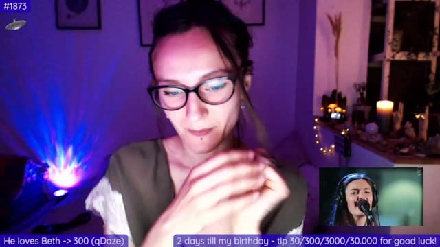 Gallery image thumbnail from Beth_'s myfreecams stream on, 03/23/2023, 01:11 image 16 of 20