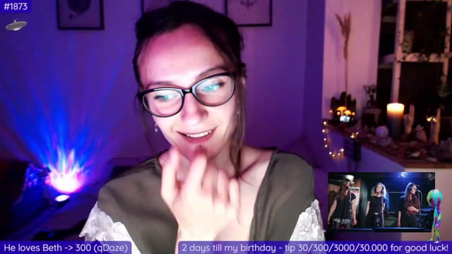 Gallery image thumbnail from Beth_'s myfreecams stream on, 03/23/2023, 01:11 image 18 of 20
