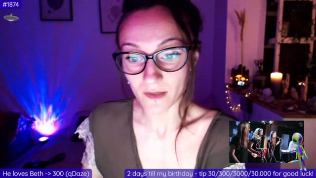 Gallery image thumbnail from Beth_'s myfreecams stream on, 03/23/2023, 01:11 image 19 of 20