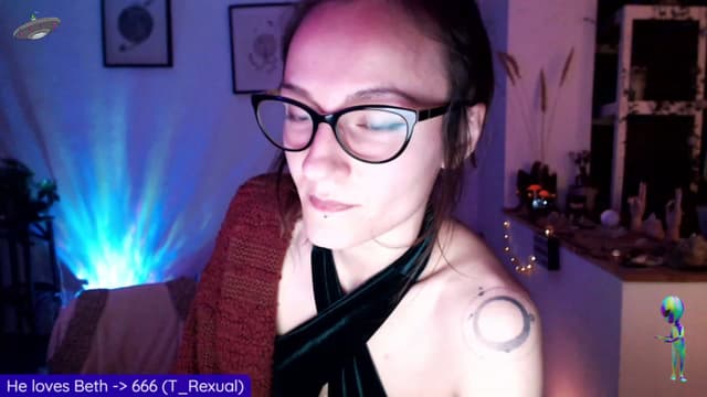 Gallery image thumbnail from Beth_'s myfreecams stream on, 04/18/2023, 24:35 image 14 of 20