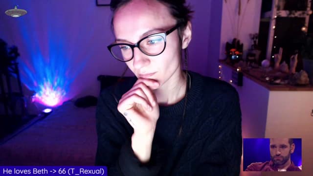 Gallery image thumbnail from Beth_'s myfreecams stream on, 04/19/2023, 23:40 image 10 of 20