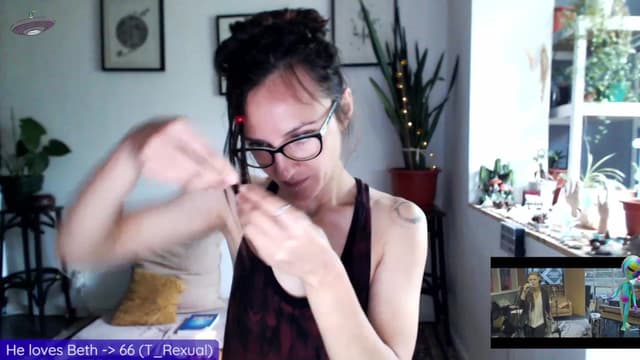 Gallery image thumbnail from Beth_'s myfreecams stream on, 06/06/2023, 15:21 image 14 of 20