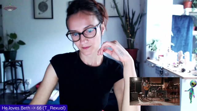 Gallery image thumbnail from Beth_'s myfreecams stream on, 06/14/2023, 16:47 image 6 of 20