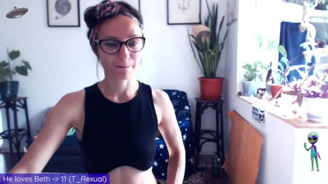 Gallery image thumbnail from Beth_'s myfreecams stream on, 07/24/2023, 15:12 image 3 of 20