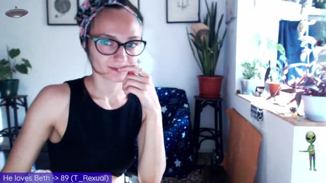 Gallery image thumbnail from Beth_'s myfreecams stream on, 07/24/2023, 15:12 image 17 of 20