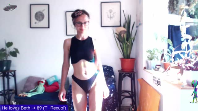 Gallery image thumbnail from Beth_'s myfreecams stream on, 07/24/2023, 15:12 image 10 of 20